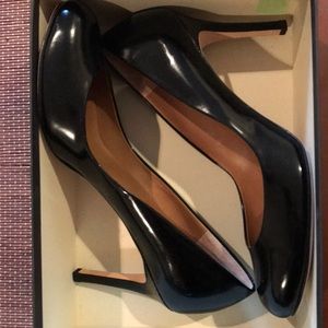 Ann Taylor pumps, new
